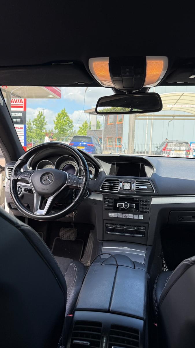 Mercedes-Benz E 220 Coupé | DIAMANTWEIß | 7G | 19" | Navi