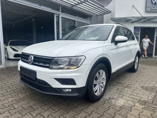 Volkswagen Tiguan 2.0TDI COMFORTLINE*ACC*NAVI*PDC imagem 2