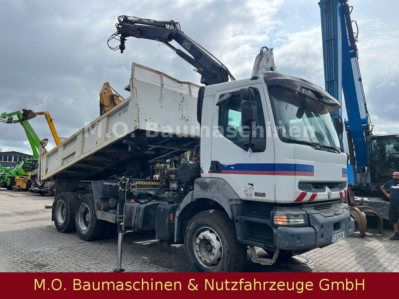 Fahrzeugabbildung Renault Kerax 320  dci/ AC / 6x4 / Hiab Kran / Bordmatik