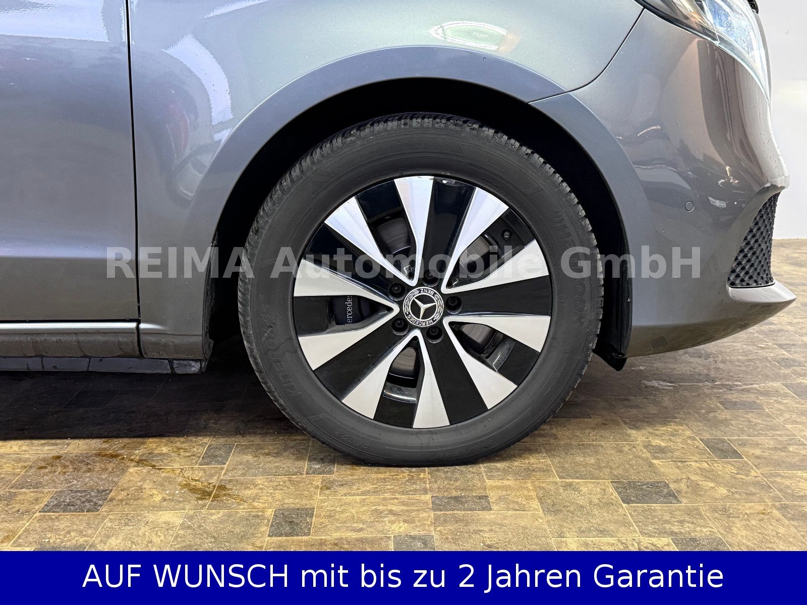 Fahrzeugabbildung Mercedes-Benz V 250 d EDITION lang, 6 Sitzer, LED, ACC