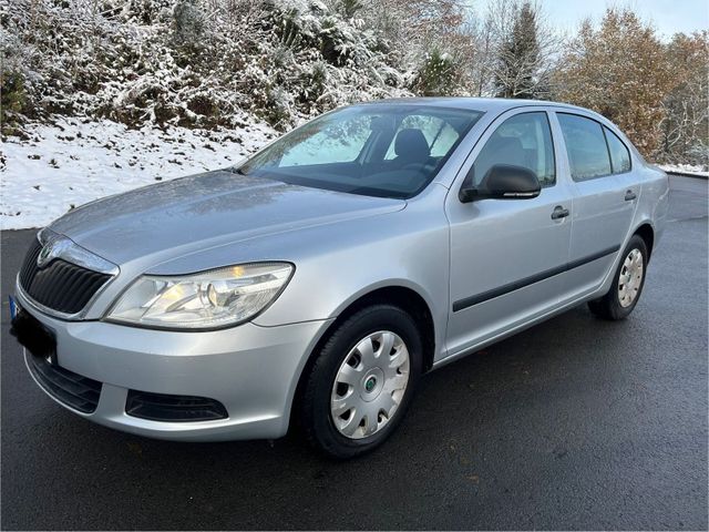 Skoda Octavia Lim. 1.Hd. *Tüv NEU* Klima, ...