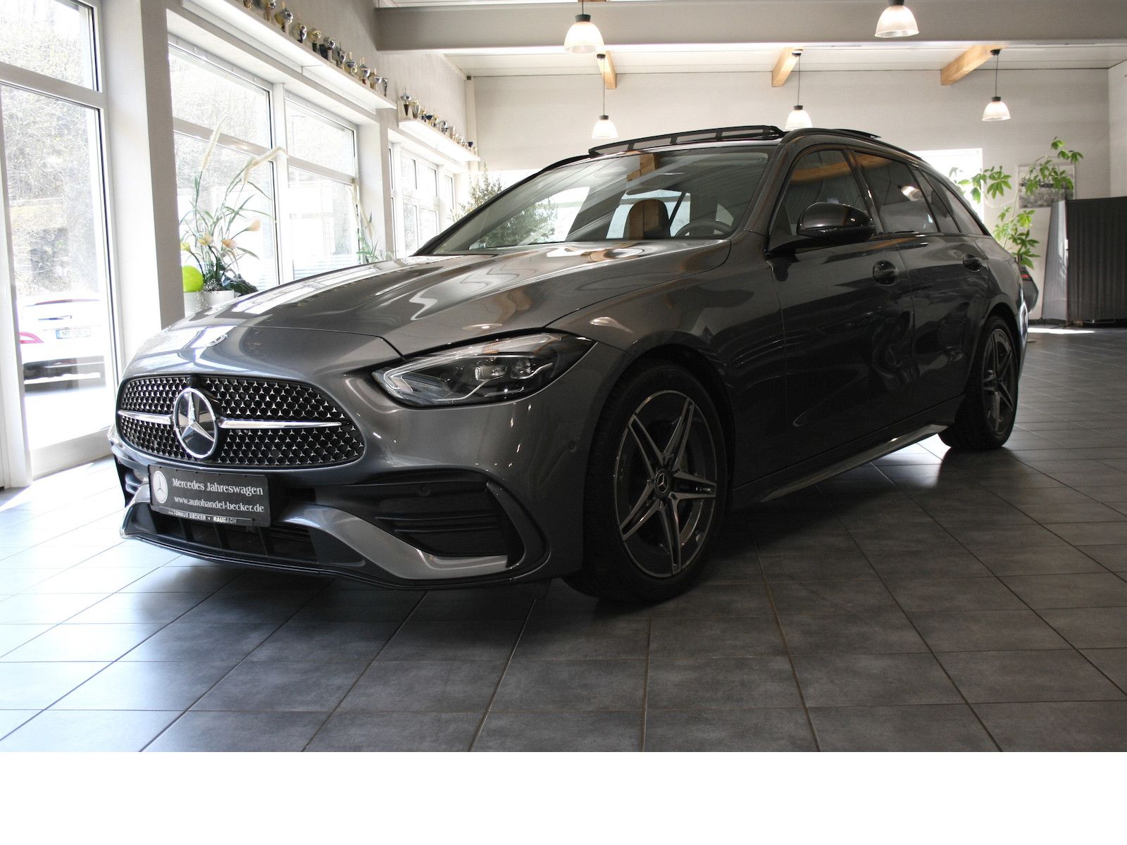 Fahrzeugabbildung Mercedes-Benz C 300 T AMG *Night*Panoramadach*Assistenz-Paket