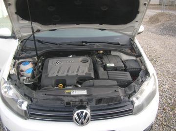Volkswagen Golf - 10
