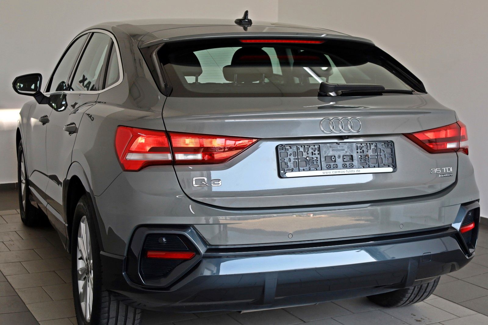 Fahrzeugabbildung Audi Q3 35 TDI quattro Sportback Navi,LED,Kamera,SH