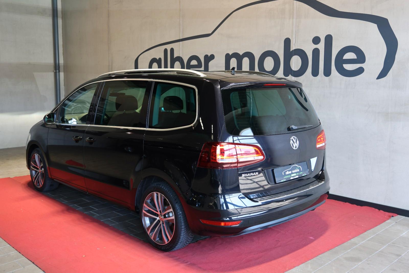 Volkswagen Sharan Highline Pano AHK Kam Alcantara 7-Sitze