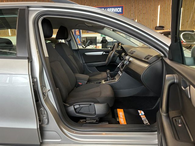 Volkswagen Passat Variant Trendline *2. Hand*Klima*SHZ*MP3*