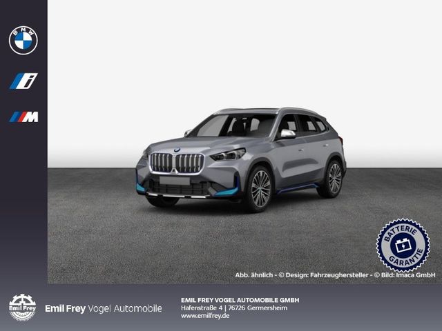 BMW iX1 xDrive30 xLine Elektro