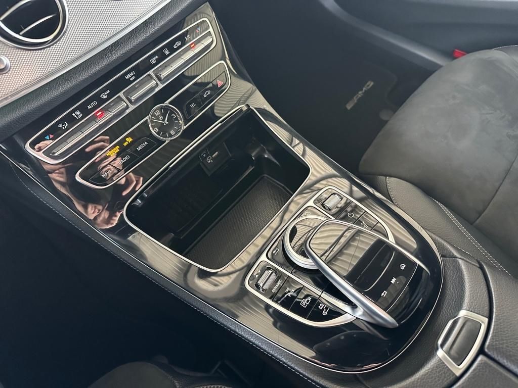 Fahrzeugabbildung Mercedes-Benz E 300 de T AMG Night Pano ACC 360° LED HUD Keyl.