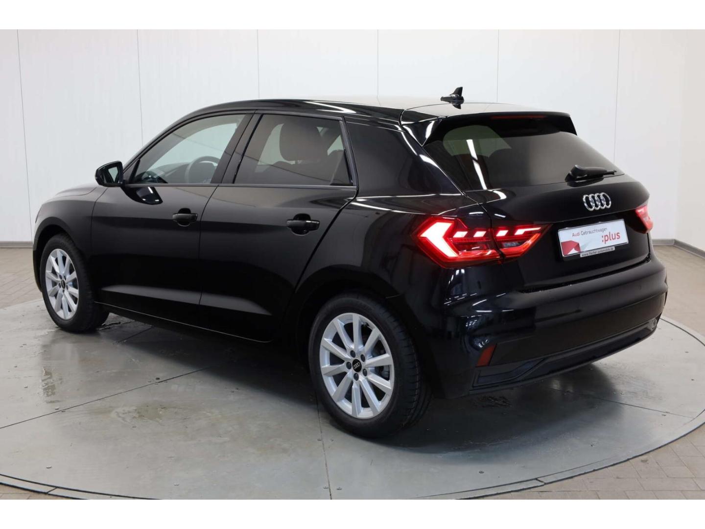 Audi A1 Sportback 30 TFSI Advanced LED/GRA/SH, миниатюра 4