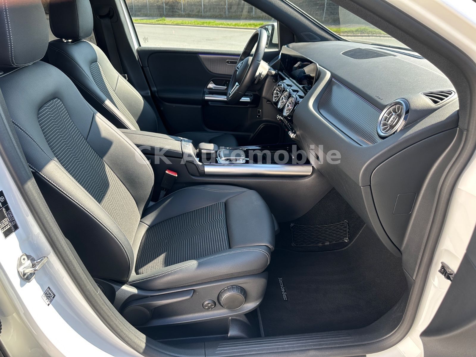 Fahrzeugabbildung Mercedes-Benz B 220 Progressive/Automatik/Navi/LED/Kamera