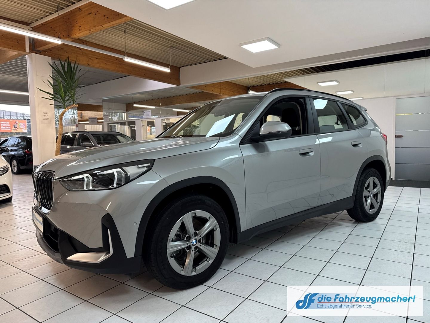 Fahrzeugabbildung BMW X1 20 d xDrive Park-Assistent Navi Digitales Coc