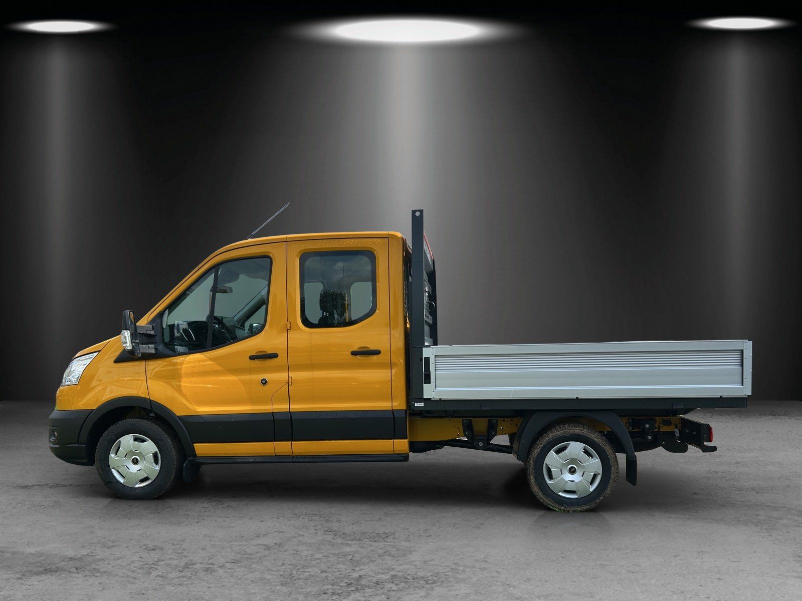 Fahrzeugabbildung Ford Transit DOKA Pritsche 350L2 Sonderfarbe GJR Tach