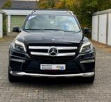 Mercedes-Benz GL 350 BlueTec .AMG-Optic-/Styling-Paket 1 - schwarze Mercedes-Benz GL 350