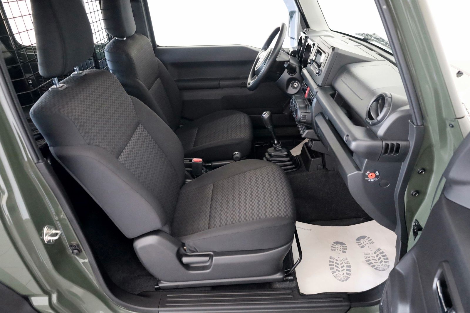 Fahrzeugabbildung Suzuki Jimny Comfort 1.5 GL 4WD NFZ ,AllGrip,Klima,AHK