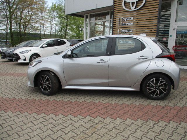 Fahrzeugabbildung Toyota Yaris Hybrid Team Deutschland