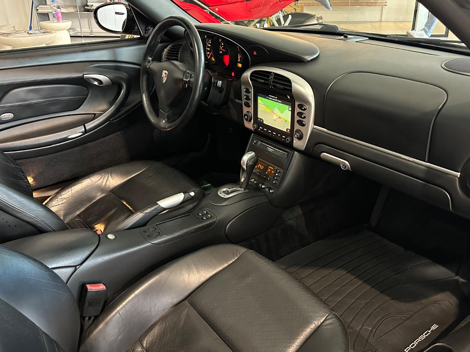 Porsche 911 Targa 996 | 320 ch | BVA | CarPlay | Cuir | Phares bi-xénon | Sièges chauffants | Toit panoramique