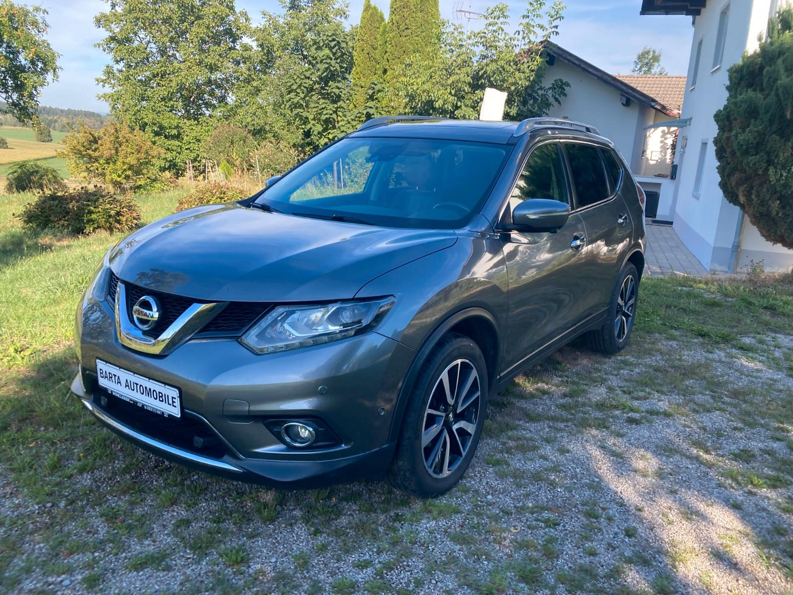 Nissan X-Trail Tekna 4x4 / PANO / LEDER / AHK / LED