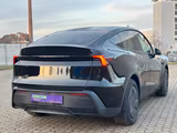Tesla Model Y Standard RWD - Tesla Gebrauchtwagen von 2025