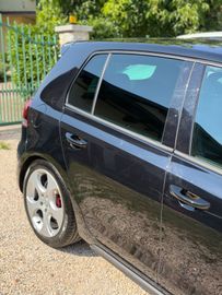 Volkswagen Golf - 6