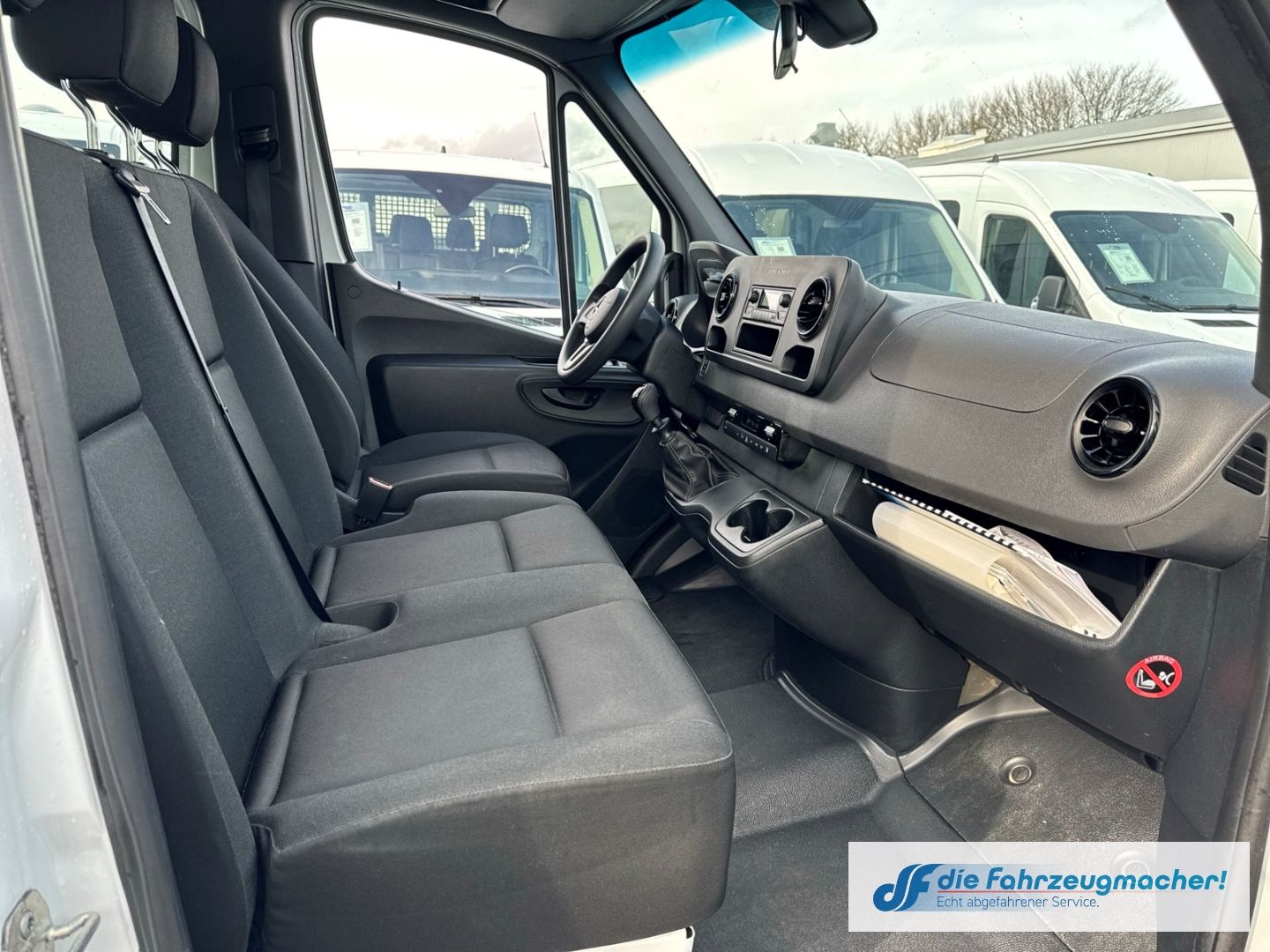 Fahrzeugabbildung Mercedes-Benz Sprinter III Tourer 311 CDI L2 VI Totwinkelassis