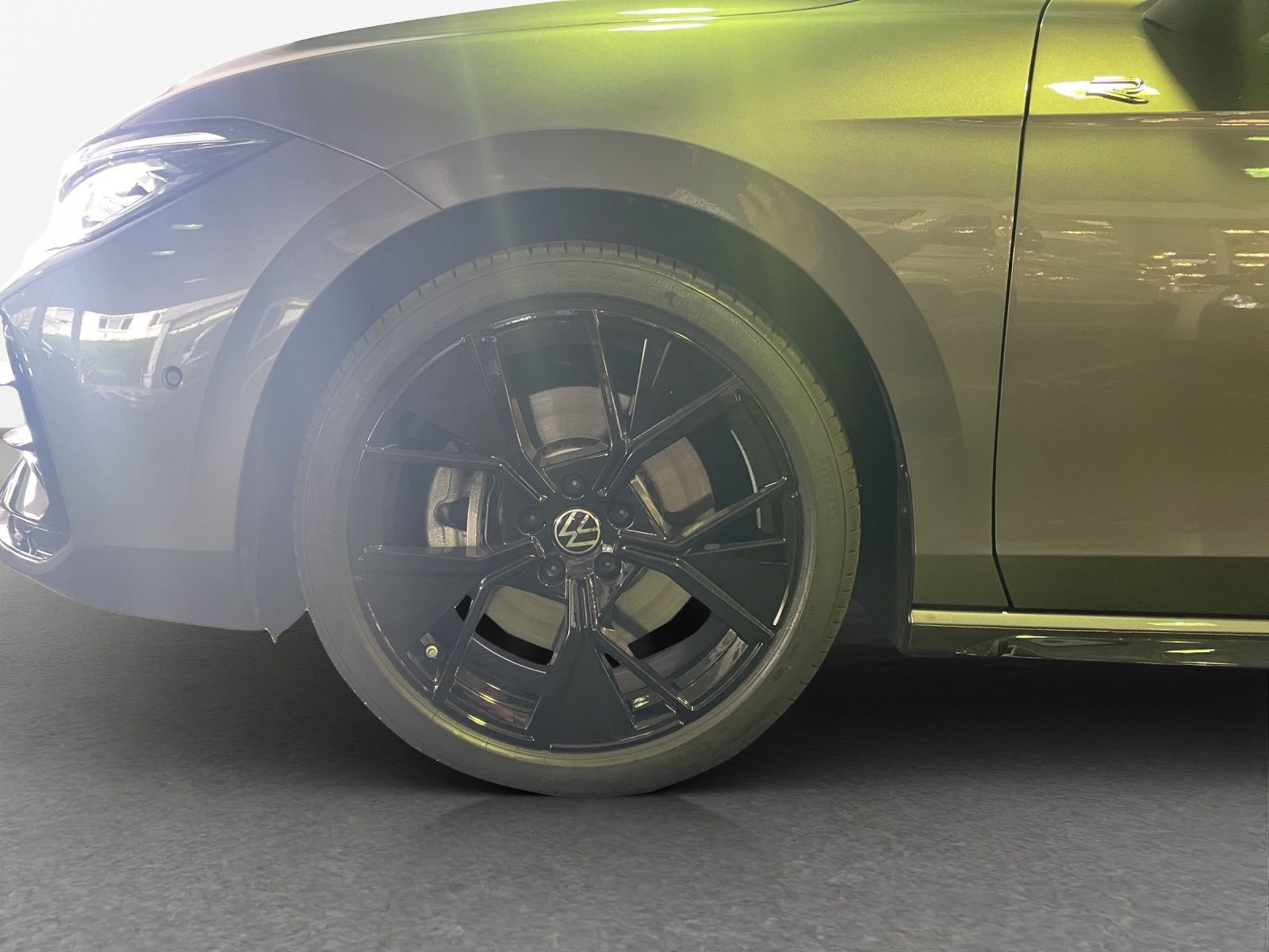 Volkswagen Passat R-Line 2,0 l TSI OPF 4MOTION 195 kW 265 foto 12