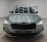 Skoda Superb Combi Style - graue Skoda Superb