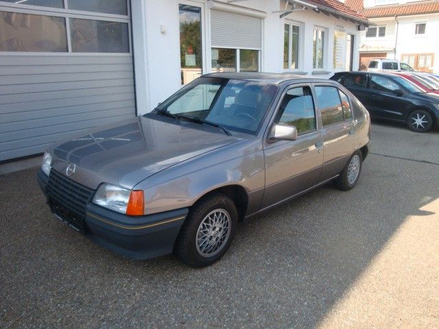 Opel Kadett E CC LS/Oldtimer-restauriertes Fahrzeug