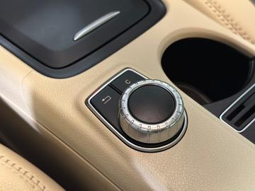 2014 Mercedes-BENZ GLA 缩略图 37