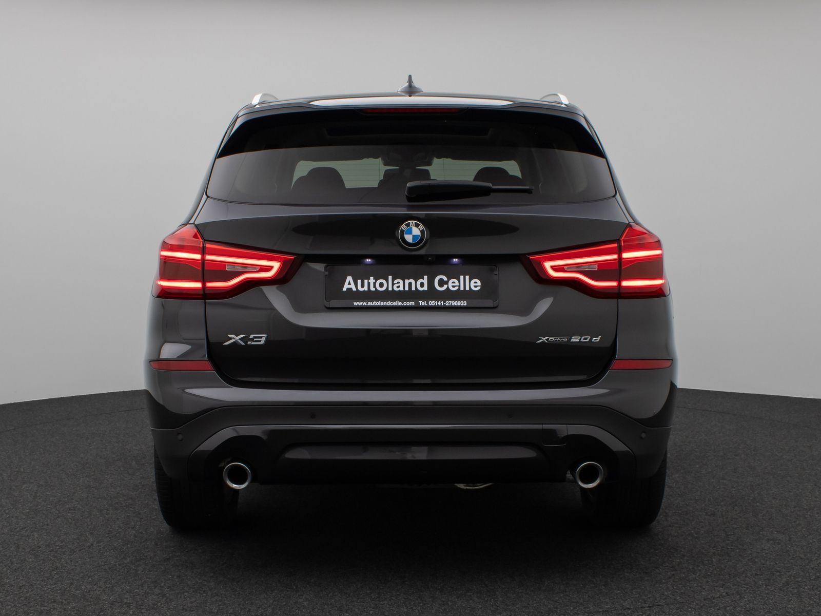 Fahrzeugabbildung BMW X3 xD20d Panorama Kamera DAB HiFi AHK Alarm 19"