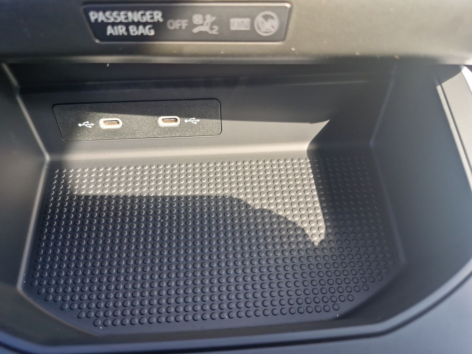 Fahrzeugabbildung SEAT Arona Road Edition 1.0 TSI LED KAMERA KLIMA