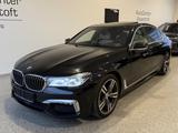 BMW 750 i xDrive MEGA VOLL M-Pakete TOP - BMW 750 mit Benzin-Antrieb: Limousine