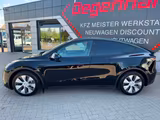 Tesla Model Y Long Range Dual AWD AHK Wärmepumpe - gebrauchte Tesla SUV & Geländewagen