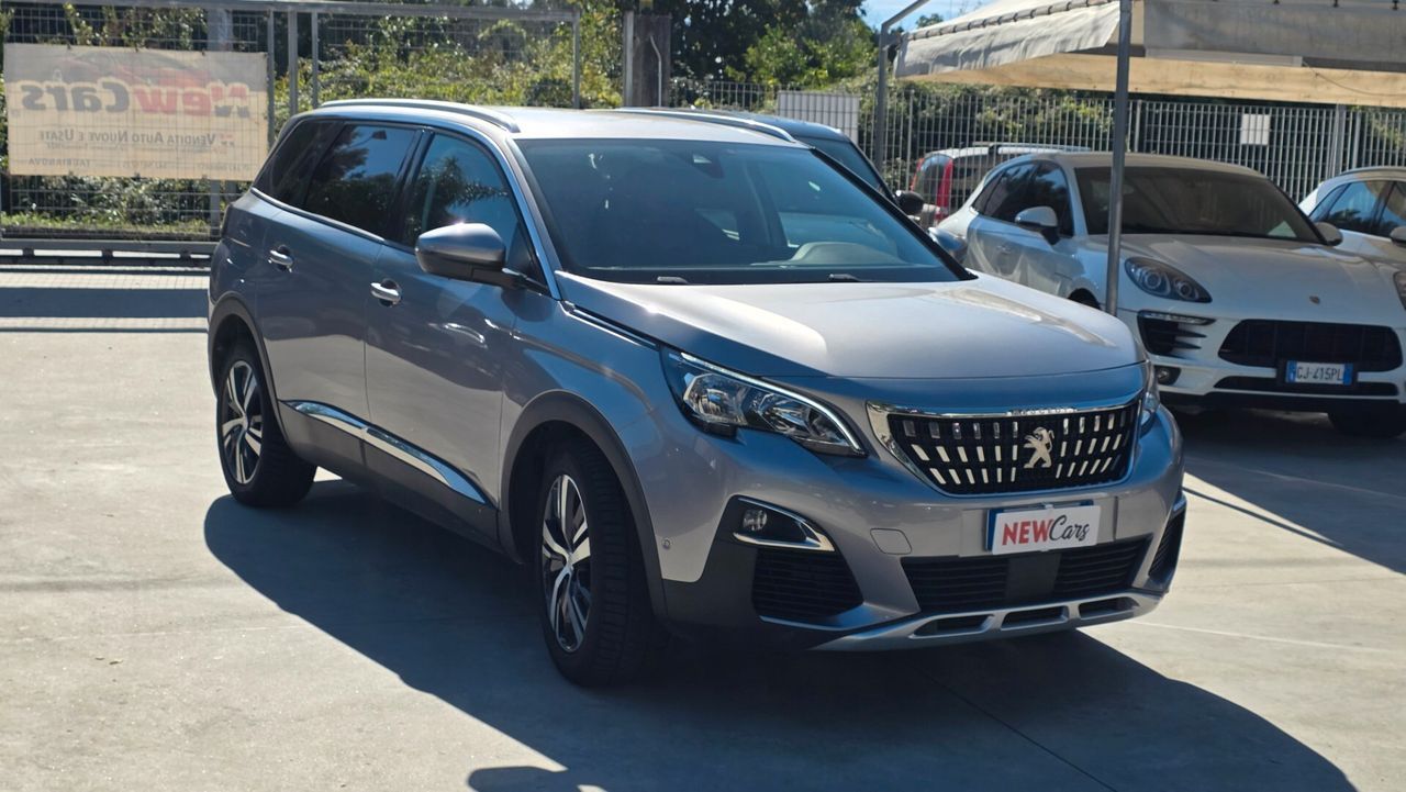 Peugeot 5008 BlueHDi 130 S&S Allure imagem 2