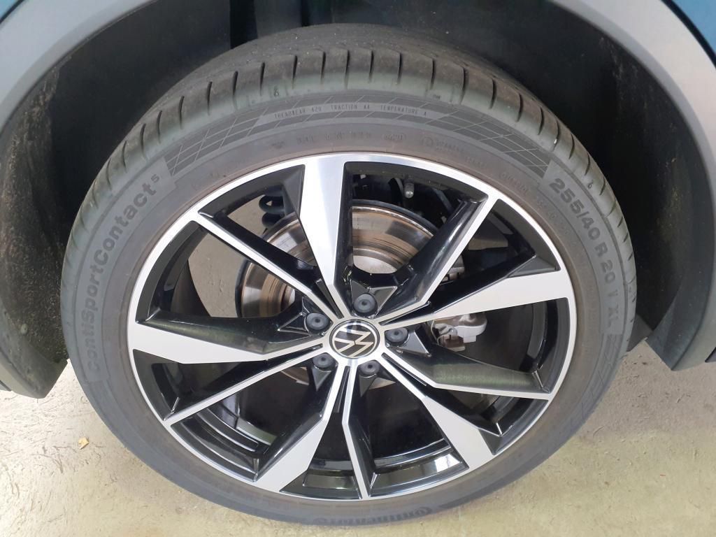 Volkswagen Tiguan R-Line 4Motion 2.0 TSI 180kW 7-Gang DSG 4