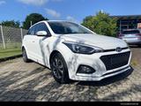 Hyundai i20 1.0 TREND/SHZ/KAMERA/AUTOMATIK/KLIMA/SPURH. - Hyundai i20 Gebrauchtwagen