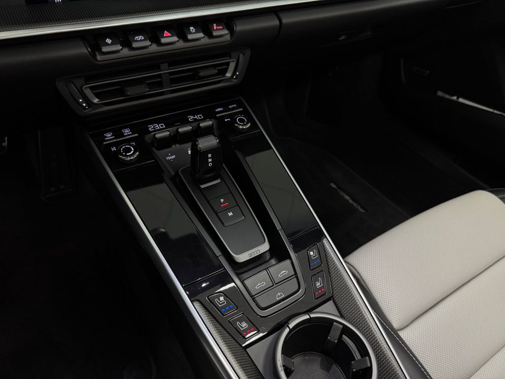 Porsche 992 911 Turbo S Cabrio*CHRONO*PCCB*PASM*NACHT*