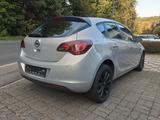 Opel Astra J 1,6 16v Sport, Xenon, Tempomat,5-türig, - Opel Astra aus 2010: 1.6