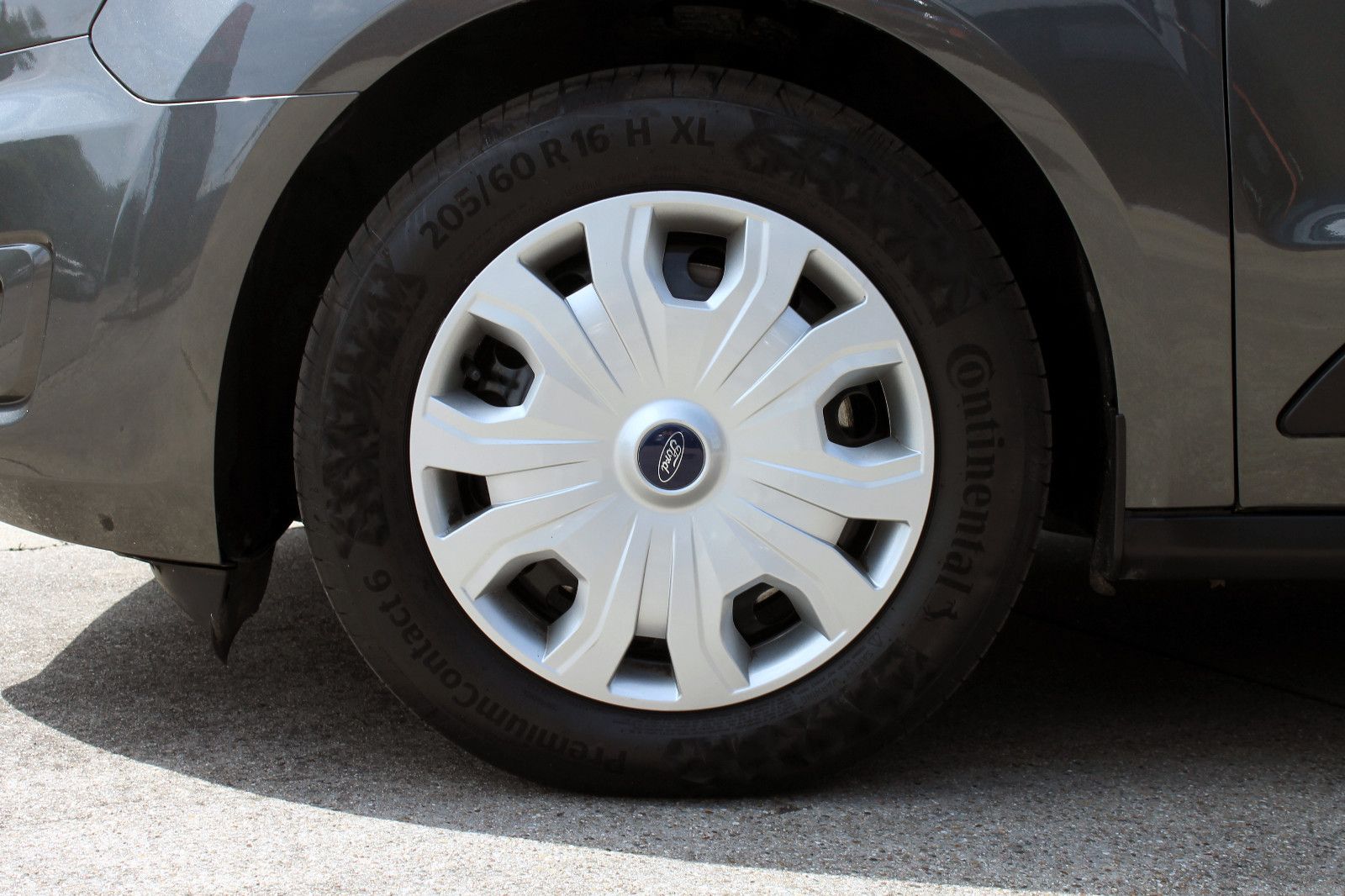 Fahrzeugabbildung Ford Transit Connect 230 L2 Trend KAM KLIMA CarPlay