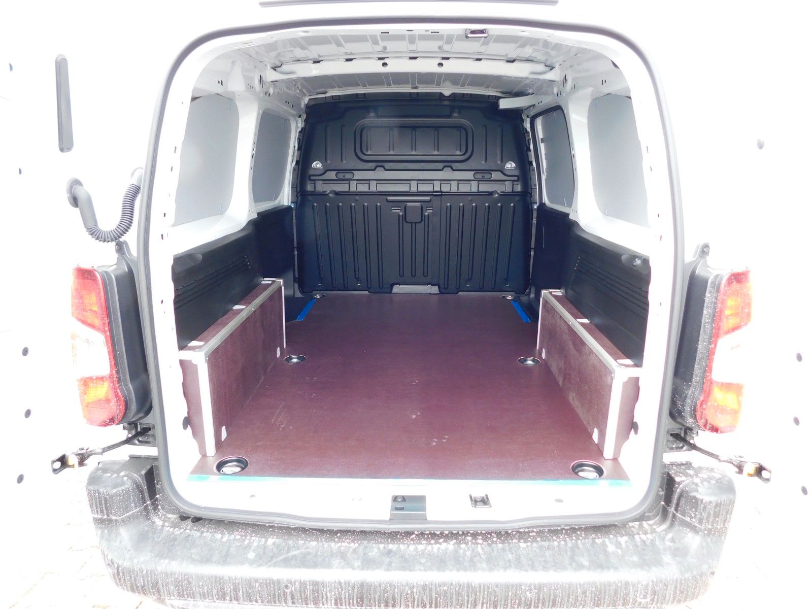Fahrzeugabbildung Fiat Doblò Kastenwagen XL 1.5 Diesel 75 kW