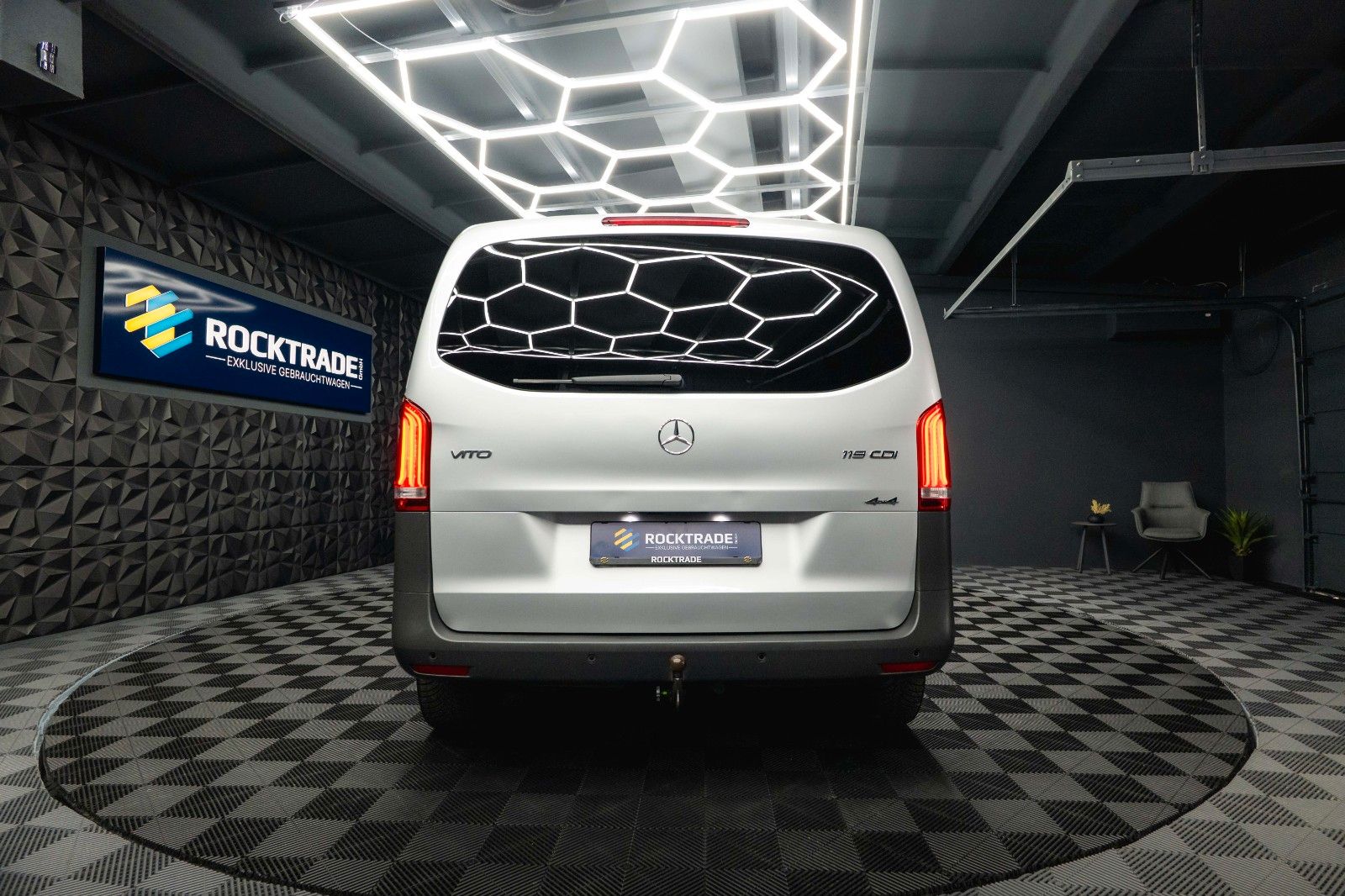 Fahrzeugabbildung Mercedes-Benz Vito Mixto 119 CDI 4MATIC kompakt *LED*Kamera*
