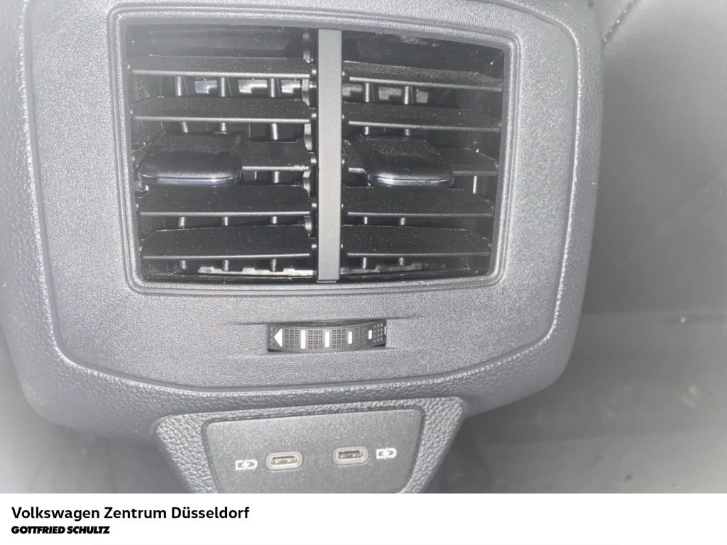 Volkswagen T-Roc - Bild 12