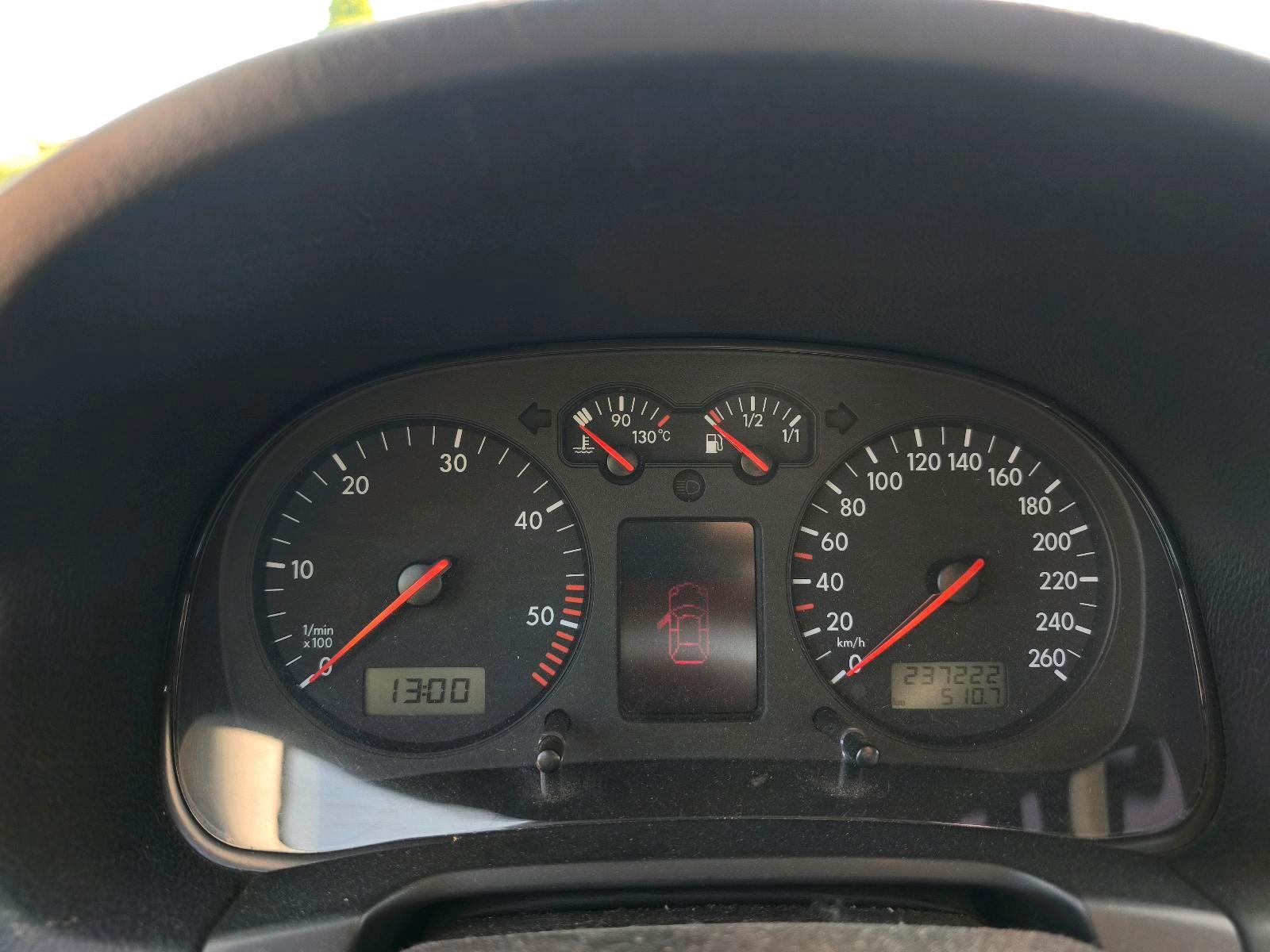 Volkswagen Golf 2004 — photo 14
