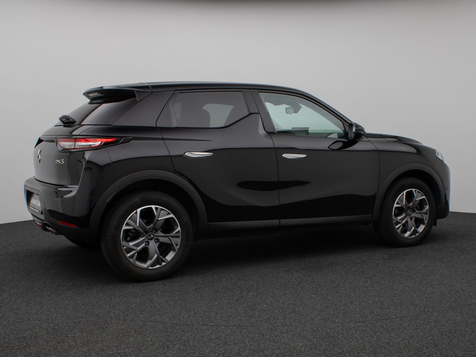 Fahrzeugabbildung DS Automobiles DS3 Crossback Faubourg Kamera Navi Sitzhzg