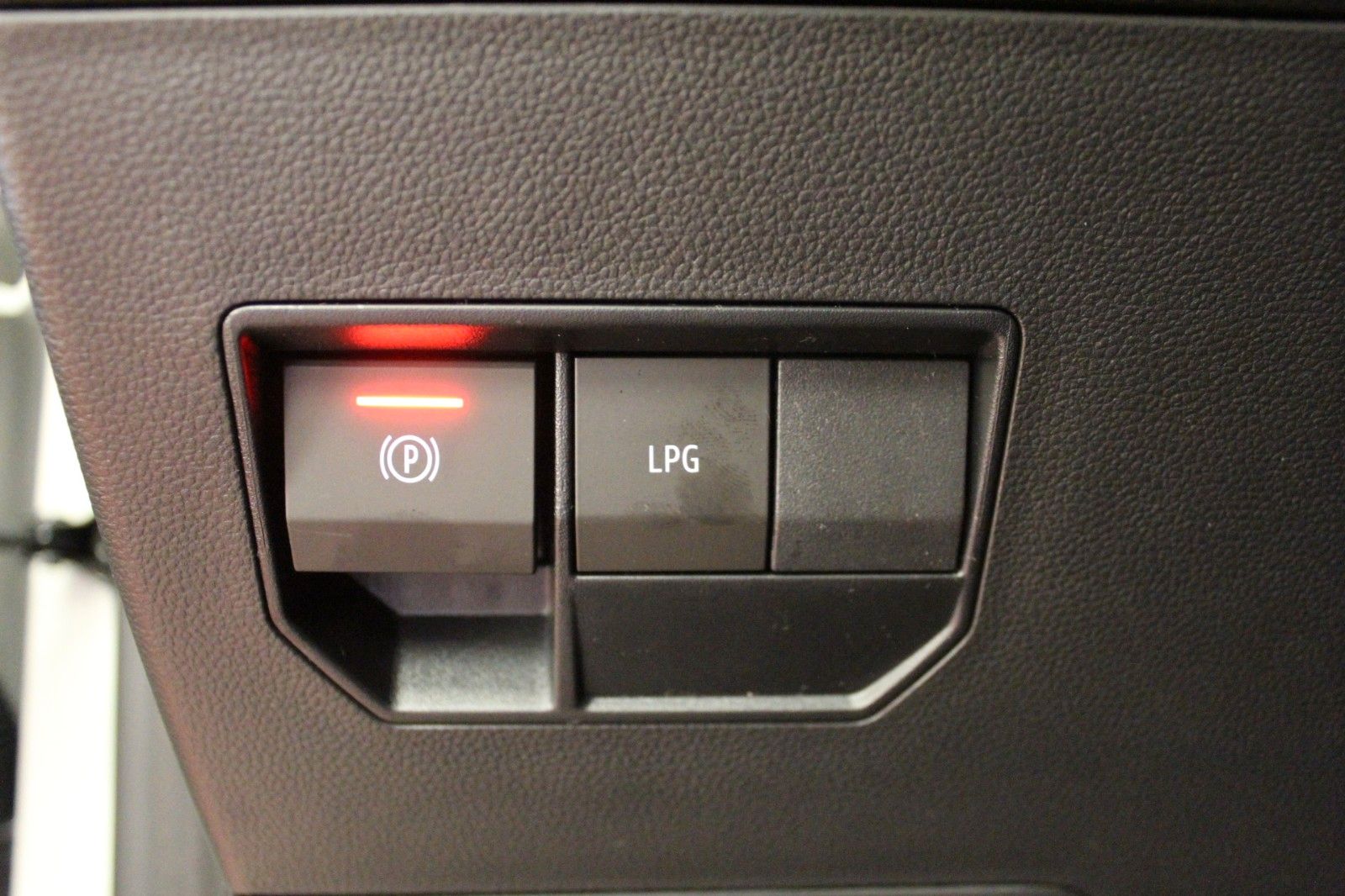 Fahrzeugabbildung Dacia Duster hybrid-G 150 4x4 Journey MY26