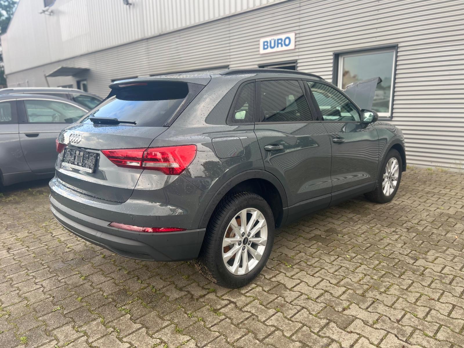 Audi Q3 35 TFSI S-Tonic, Leder