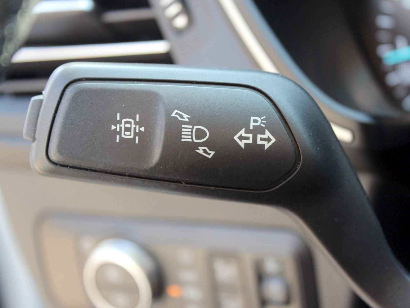 Fahrzeugabbildung Ford Kuga Cool & Connect 1,5 EcoBoost