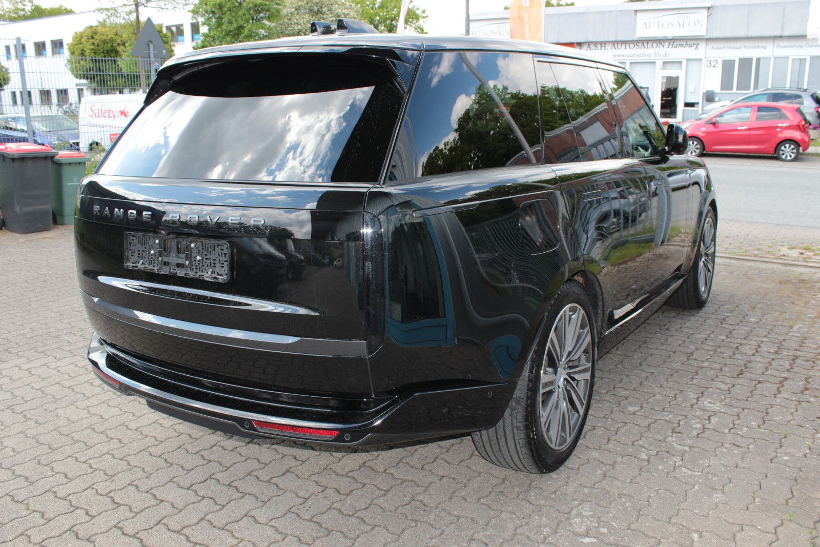 Fahrzeugabbildung Land Rover *MY25* Range Rover P460e HSE Hybrid