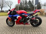 Honda CBR1000RR-R SP *Öhlins*Brembo*Soziusabdeckung* - Honda Motorräder in Essen