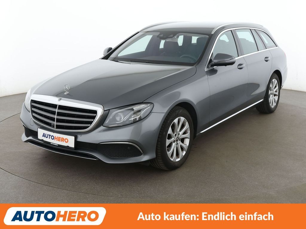 Image of Mercedes-Benz E 200