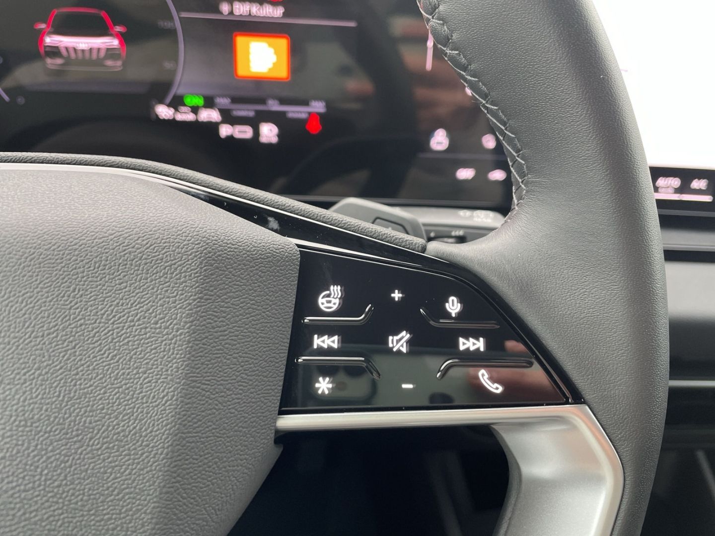 Audi Q6 e-tron - Bild 17